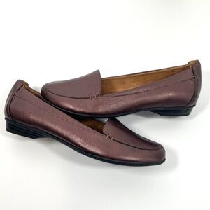 Naturalizer N5 Comfort–Dark Ruby Red/Burgundy Slip-On Metallic Loafer. Size 7.